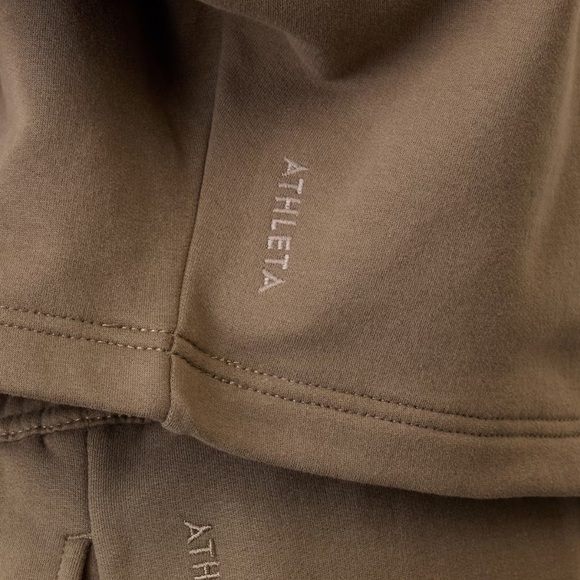 Athleta Cozy taupe/brown cropped sweatshirt - Picture 5 of 5
